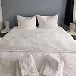 D'rock Arosa-nightlife Lodge-adults Only ארוזה