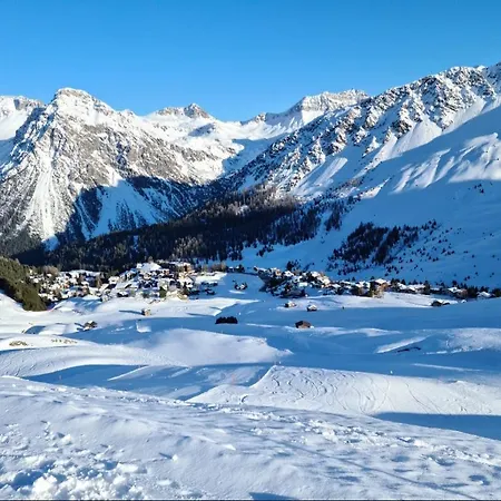 Fewo D'Rock Arosa-Perfect For Party Lovers-Located Above A Bar & Club (Adults Only) * アローザ