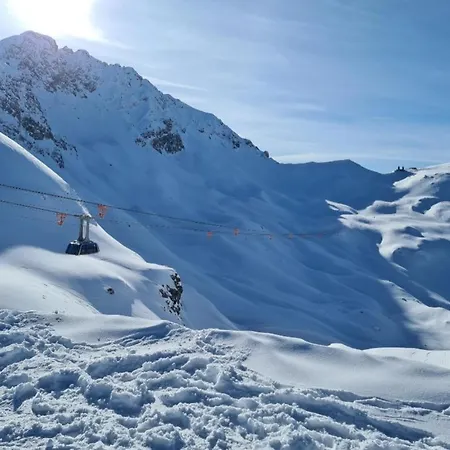 D'rock Arosa- Center Of Nightlife By Nature Switzerland דירה *